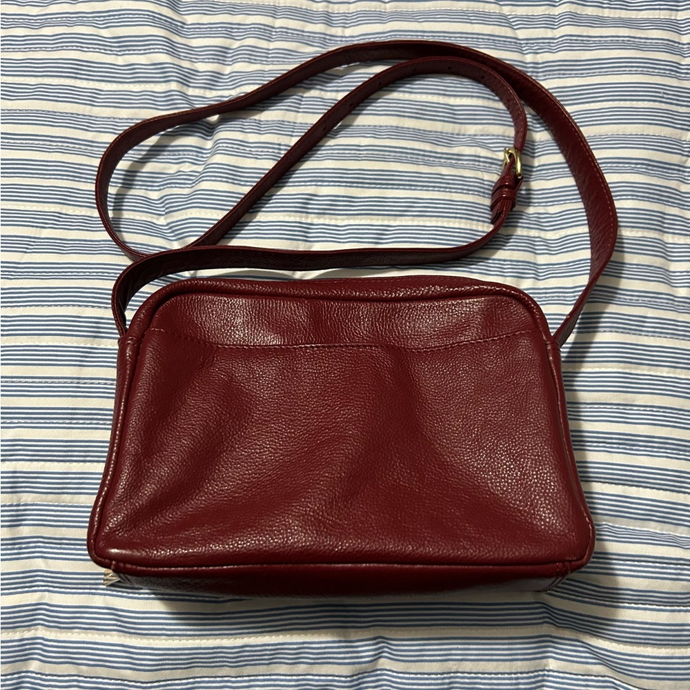 Levenger Burgundy Leather Crossbody ~ good condition! - Picture 2 of 12